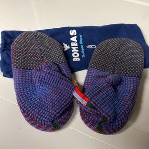 Women’s bombas slippers M (9-11.) brand new
